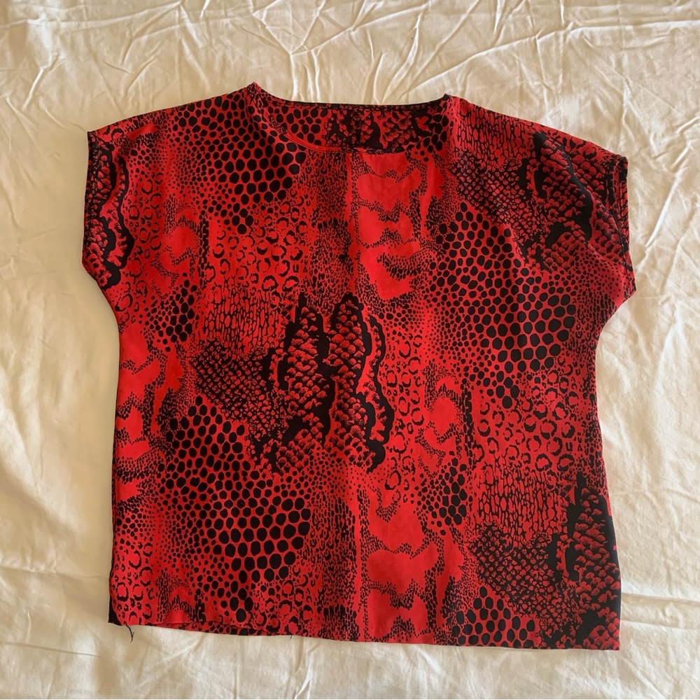 Vintage Red and Black Printed Short Sleeve Blouse